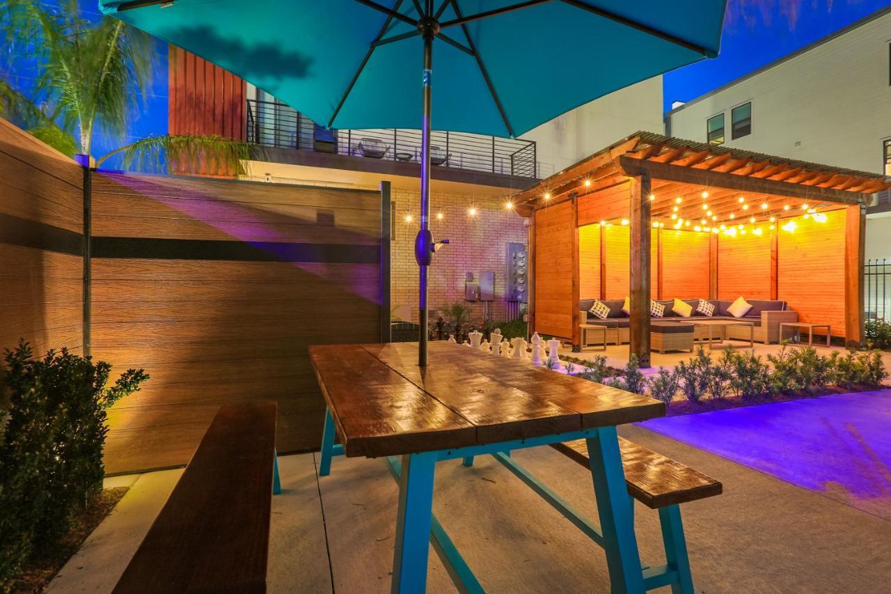 Private Townhouse In A Secure Location Villa New Orleans Bagian luar foto
