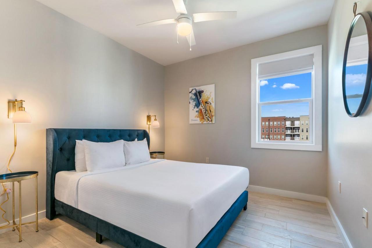 Private Townhouse In A Secure Location Villa New Orleans Bagian luar foto