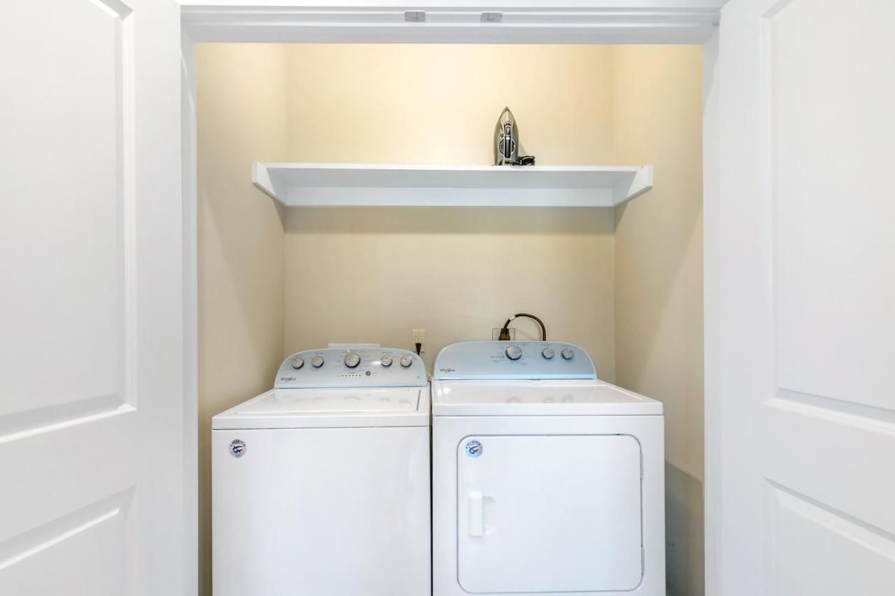 Private Townhouse In A Secure Location Villa New Orleans Bagian luar foto